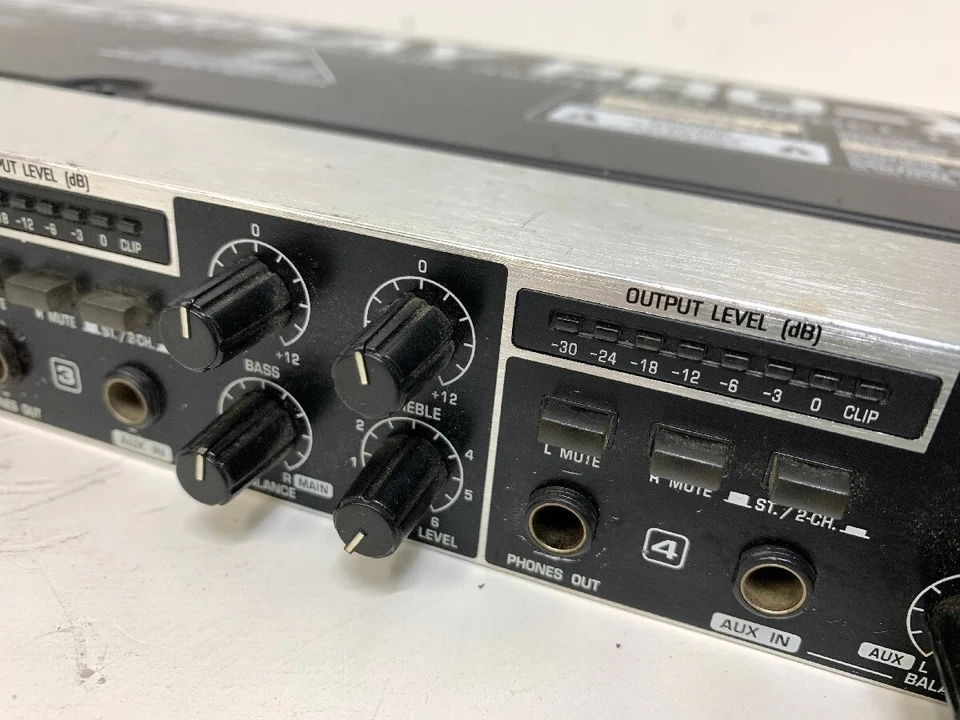 Behringer PowerPlay Pro-XL HA4700 4-Channel Amplifier - Image 3 of 4