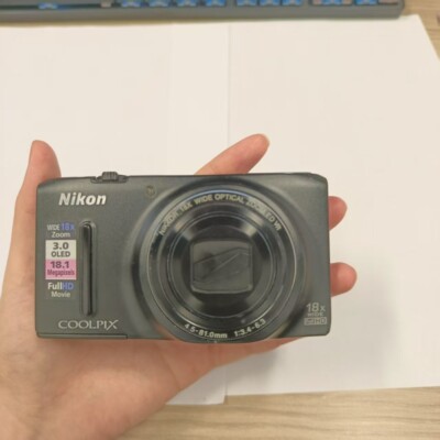 Nikon COOLPIX S9400 Digital Camera 18.1 MP 18x Optical Zoom w