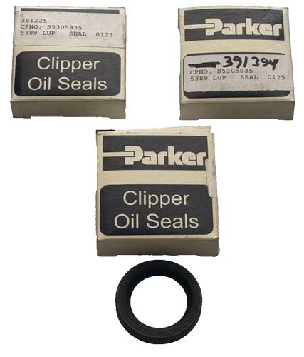 LOT OF 3 NEW IN BOX Parker 1QTR09 Oil Seal