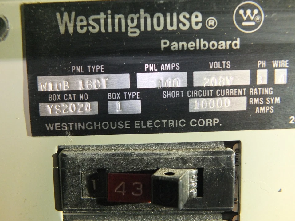 WESTINGHOUSE - W10B18CT - 100 AMP, 208 V, 3Ø, M.L.O. PANEL#379 - Image 4 of 4