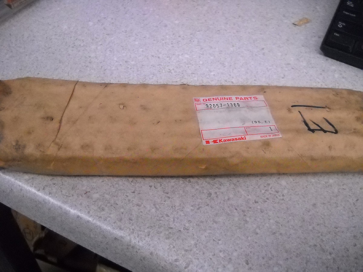 NOS OEM Kawasaki Drive Chain 1995-2000 VN800 Vulcan 92057