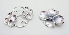 Pair of Sterling Silver Stuart Nye Pin Brooches Total Weight 8.7 Grams