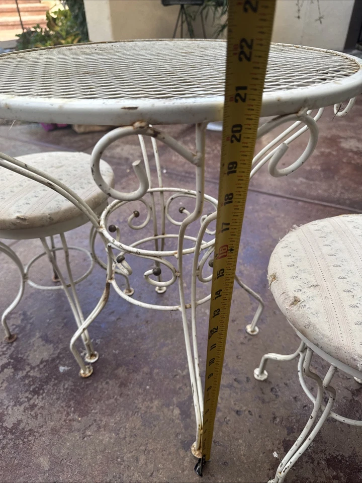 wrought iron Childs Children Patio Set Vintage Antique Needs Restoration  - Image 3 of 4