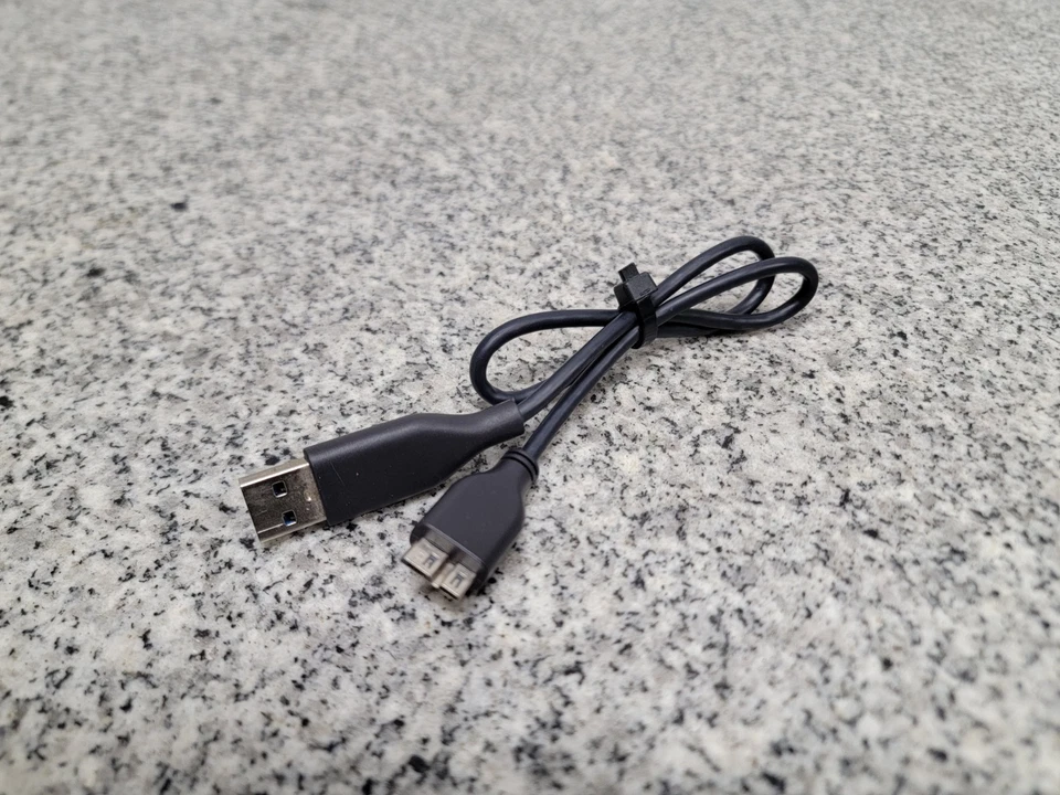 Disco duro externo portátil WD_BLACK P10 2 TB 2,5" para Xbox  Foto 2 de 4