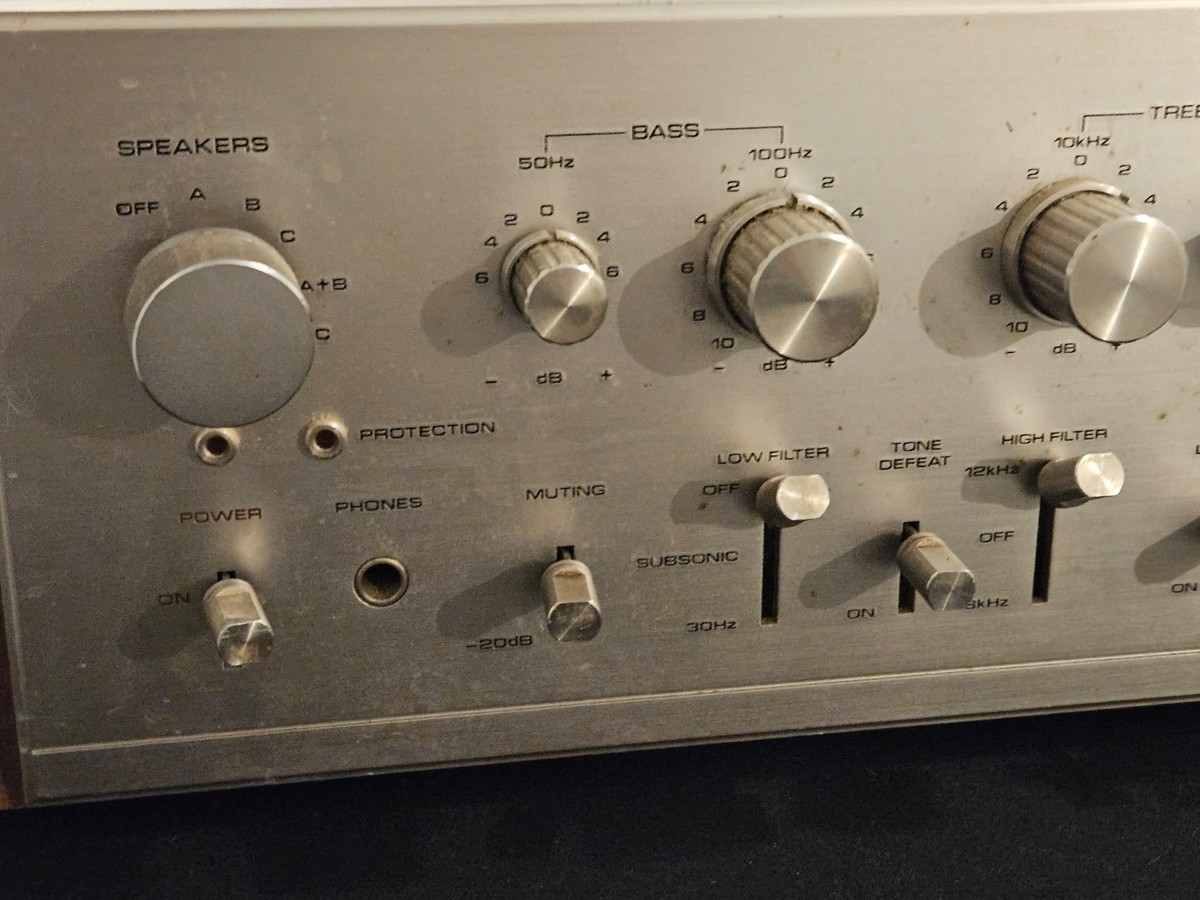 Pioneer SA-9100 Vintage Integrated Stereo Amplifier Silver Face