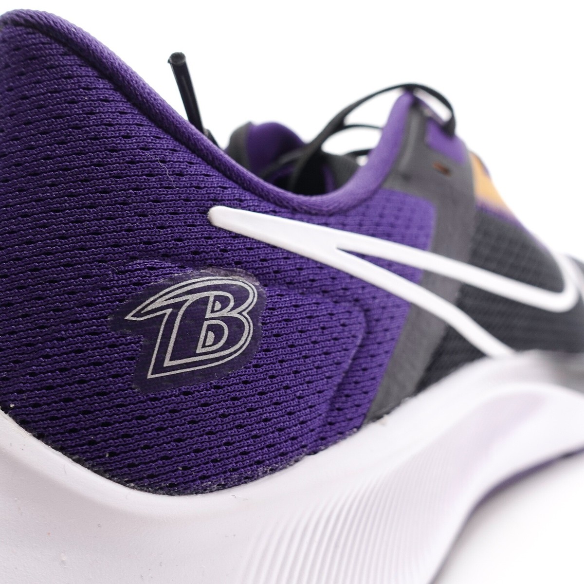 Nike Air Zoom Pegasus 38 BALTIMORE RAVENS Black Purple Mens  display picture 2