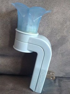 BATH & BODY WORKS LIGHT BLUE WALLFLOWER UNIT - LIMITED EDITION - GENTLY USED