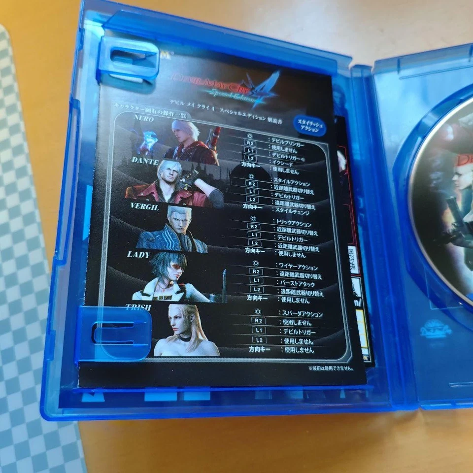Devil May Cry 4 Special Edition With Manual & Case CAPCOM PS4 Japan 22 - Image 3 of 4