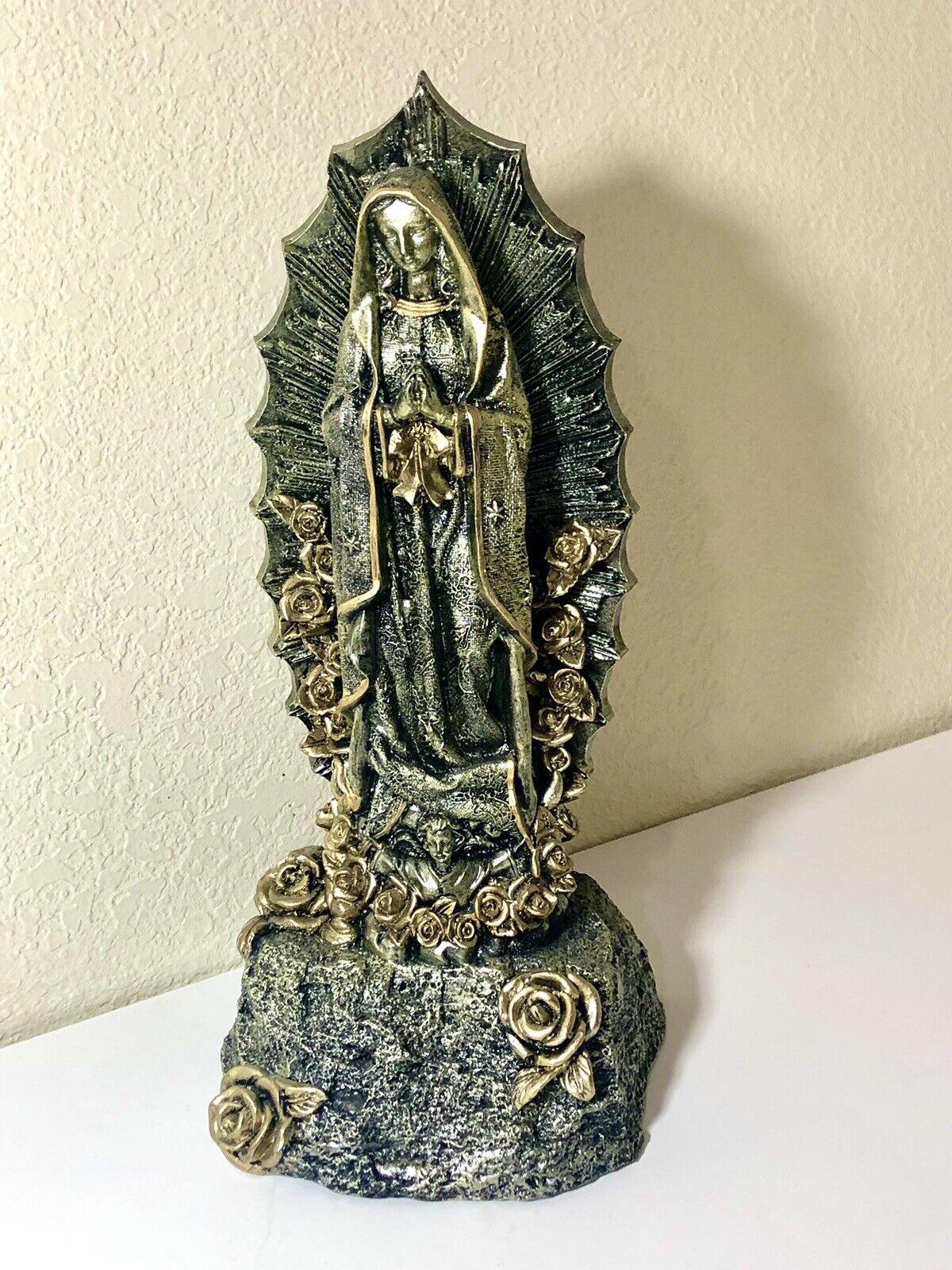 Picture 1 of 11