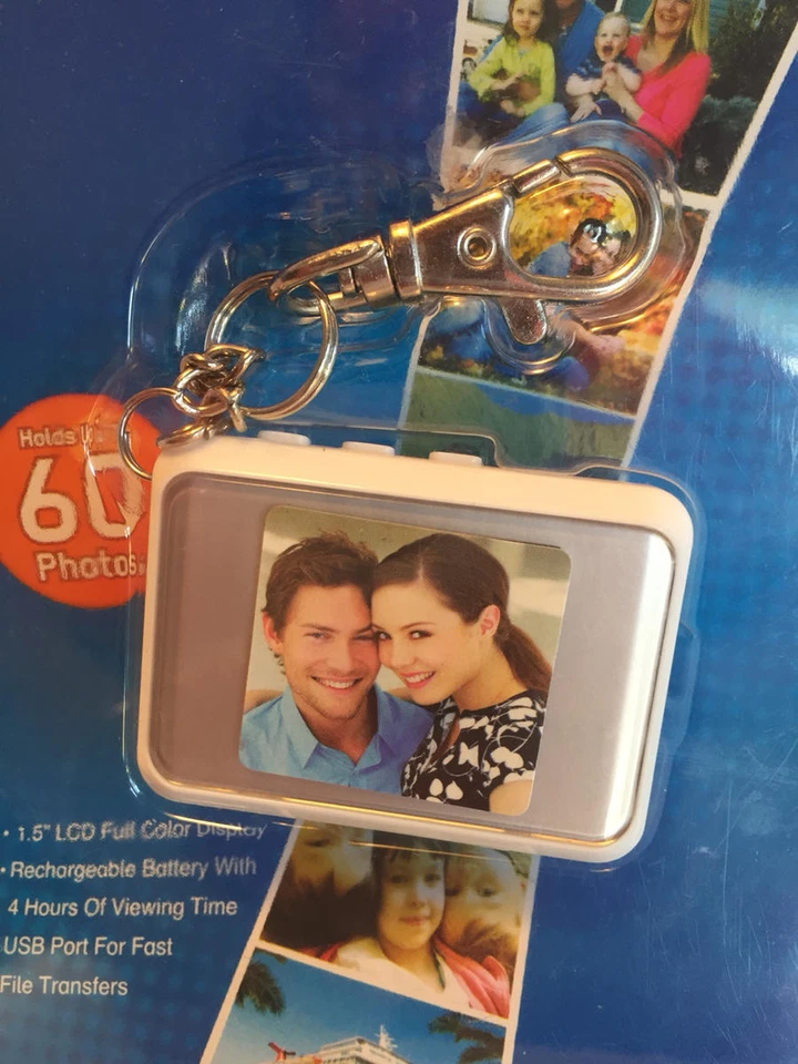 COBY Digital Photo Keychain DP-151 LCD Full Color 60 Photos NEW Sealed Package - Image 4 of 4