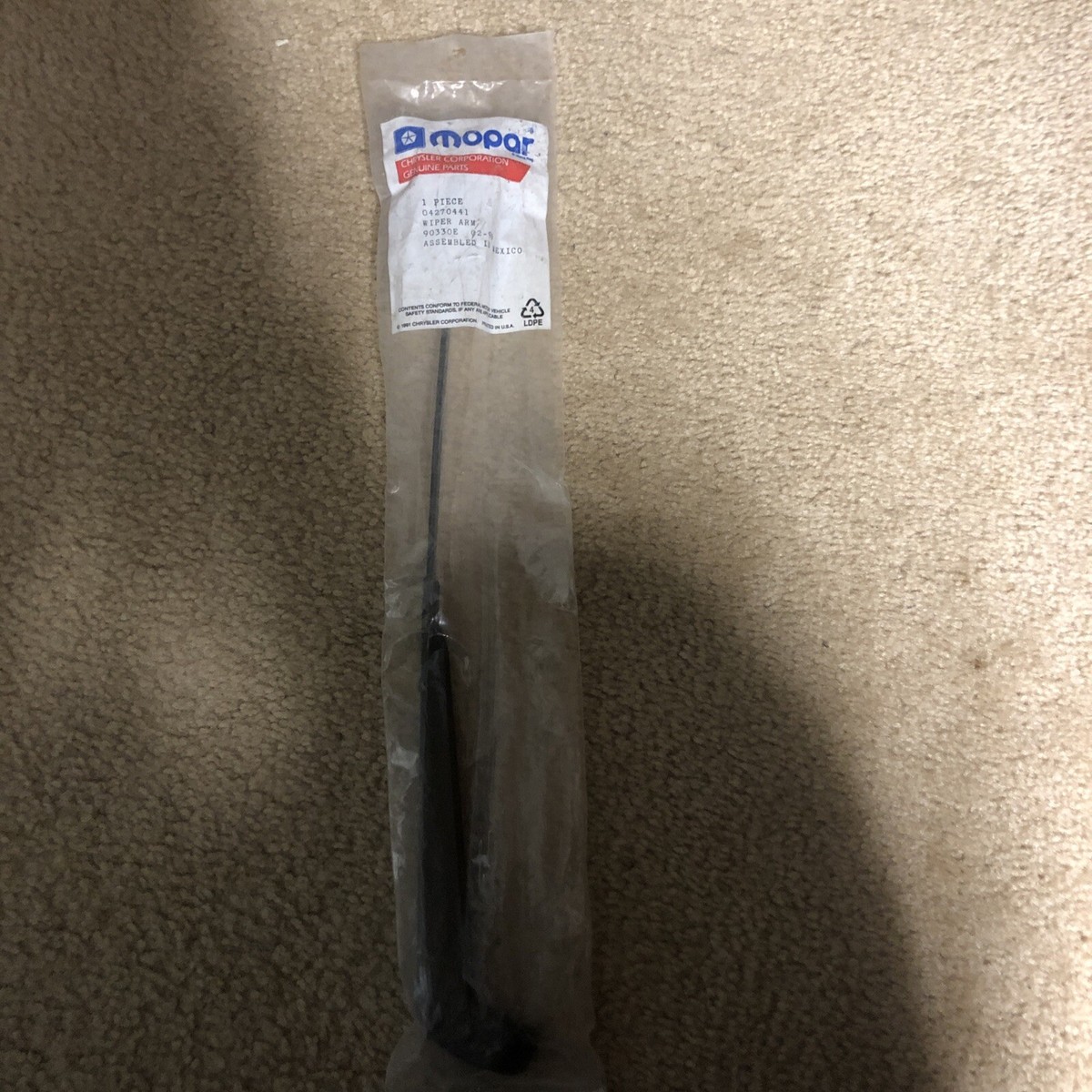 OEM Mopar 4270441 Rear wiper 84 -1990 caravan voyager Town/country 