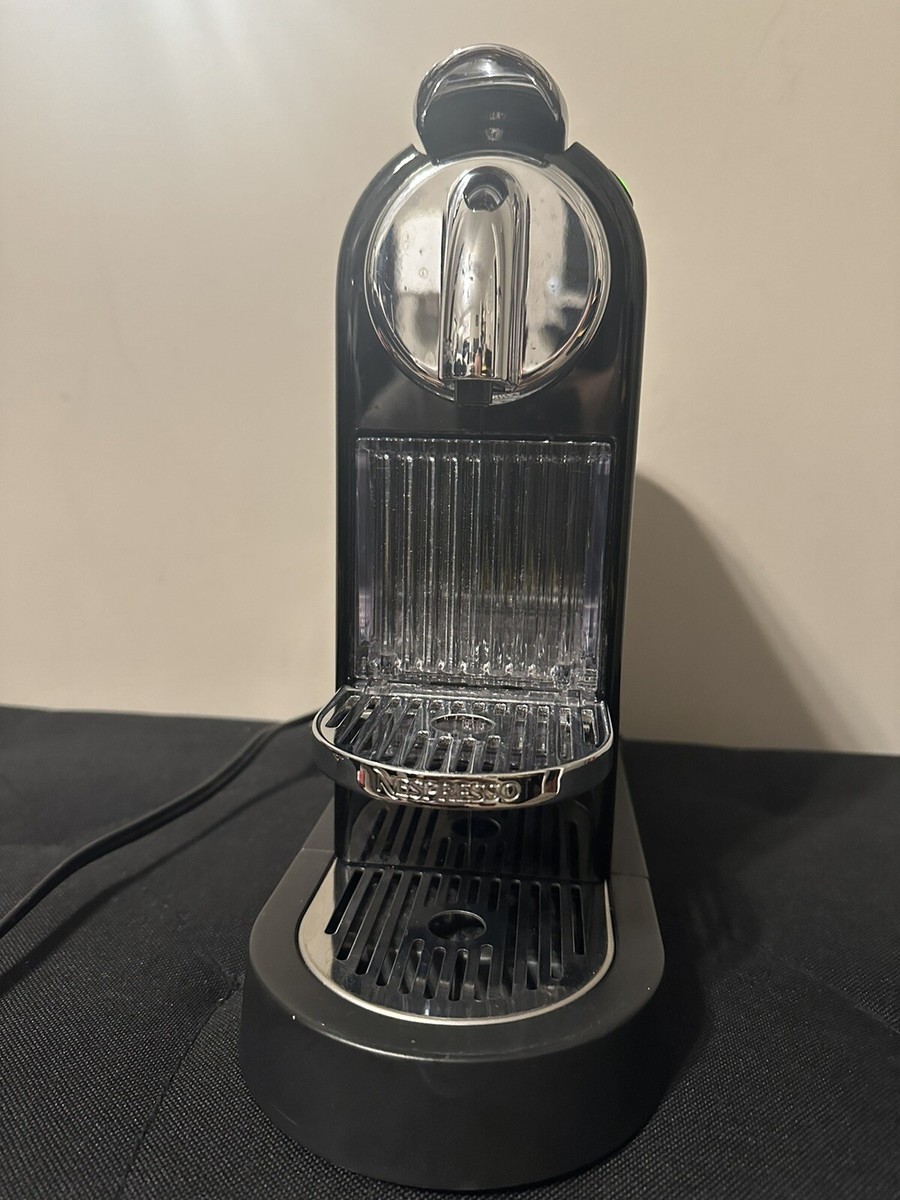 Nespresso Coffee and Espresso Machine by DeLonghi D 110