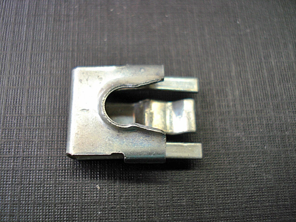 2 pcs NOS van & truck door latch outside rod clips Dodge Plymouth Mopar - Image 2 of 4