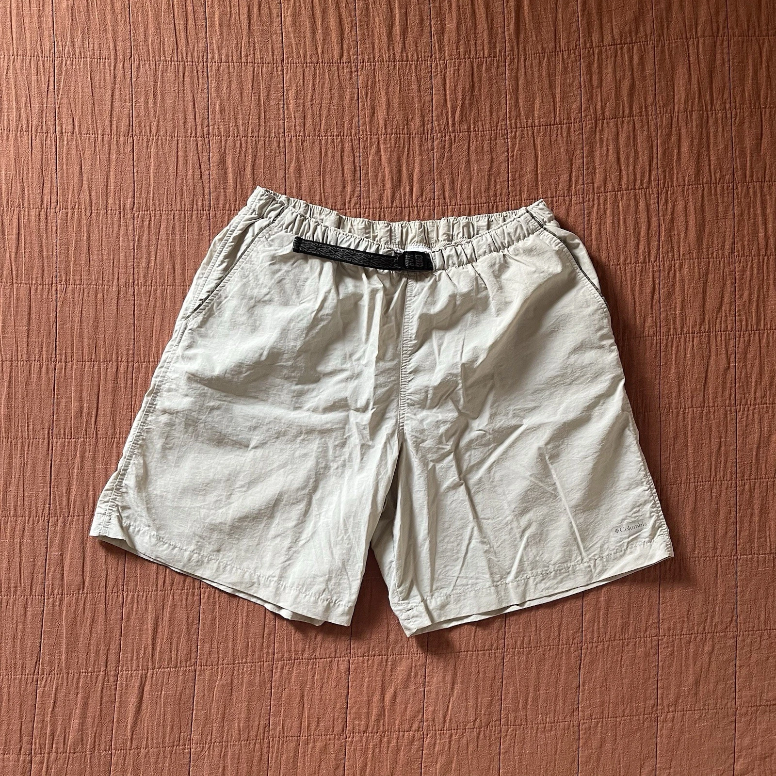 Columbia Men's L Hybrid Shorts Belted Mesh Lined Beige Trail Nylon Hiking