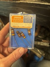 - Allen-Bradley 33R 1W 5% Carbon Composition Resistor, RCR32 RC32