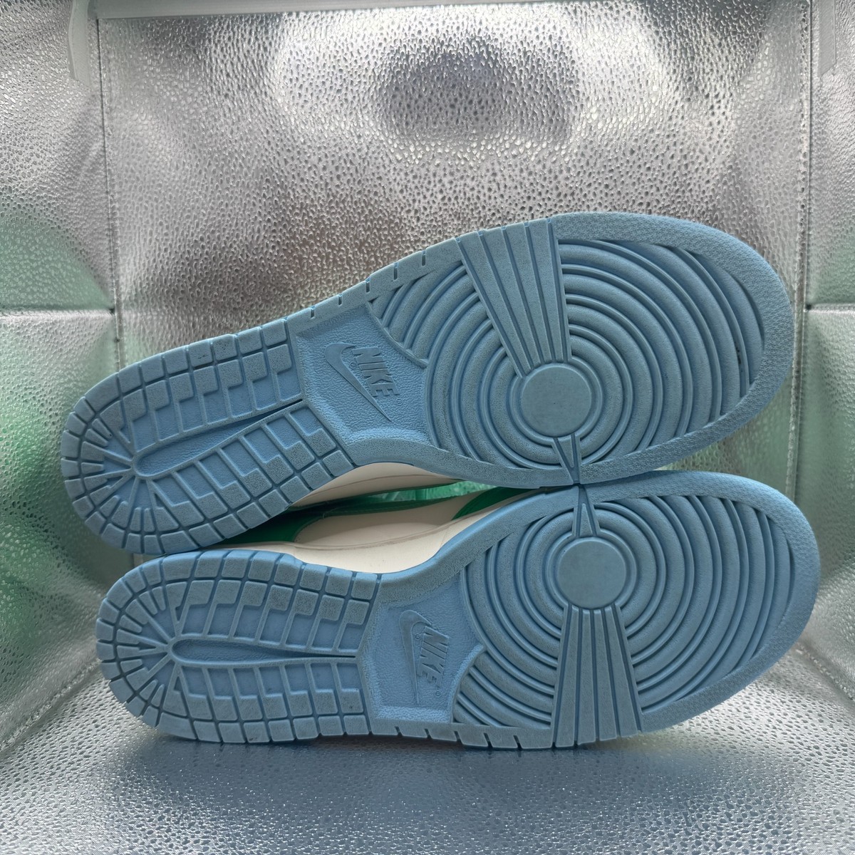 Size‎ 12.5 Nike SB Dunk Low Mens White Green Shock Athletic Sneaker FZ4015-399 Nike Dunk Low  main image 2