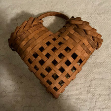 Handmade Heart-Shaped Woven Wicker Wall Pocket Basket with Handle Primitive