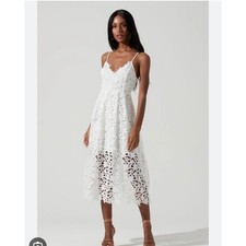 ASTR The Label White Lace Midi Dress V-Neck Spaghetti Strap Large  New