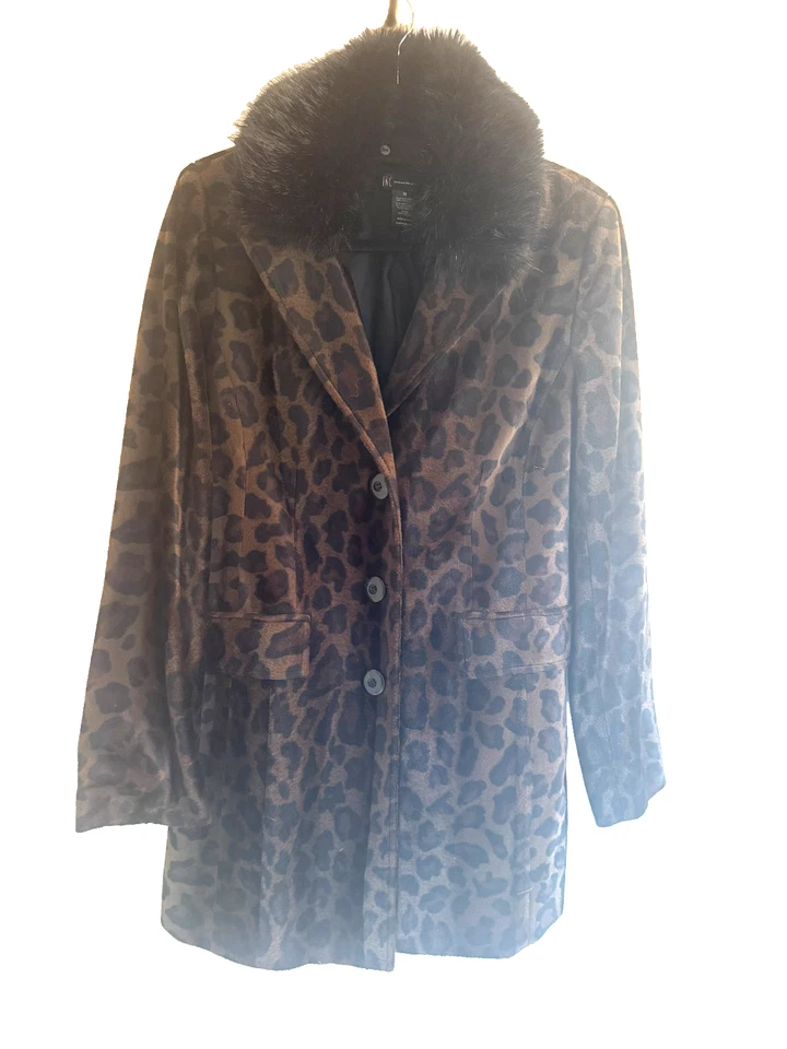 Abrigo largo de piel sintética con estampado animal M International Concepts Mobwife Rocker Grunge Foto 4 de 4