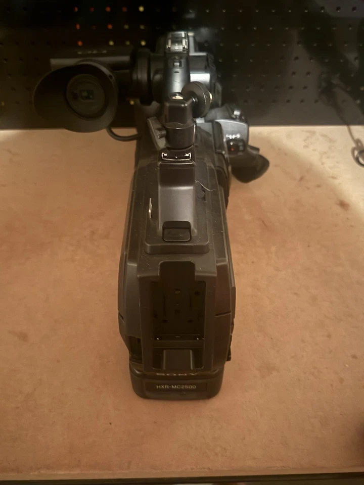 Sony HXR-MC2500 Professional Camcorder 12x Optical Zoom - Image 3 of 4