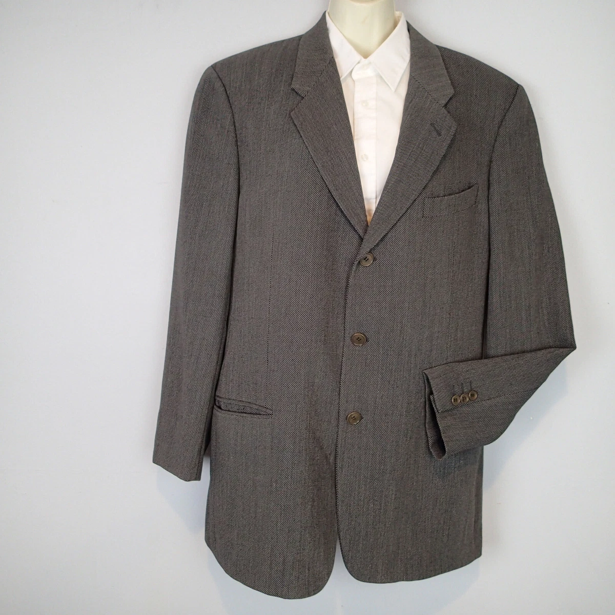 Giorgio Armani Big & Tall 42 Size Suits & Blazers for Men for sale