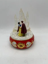 Ardleigh Elliott Disney Snow White's Castle Music Box 2001 Porcelain