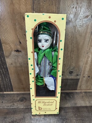 BRINN S  86 Porcelain Wind-up Musical Green Jester Doll 16 Send InThe Clowns Box