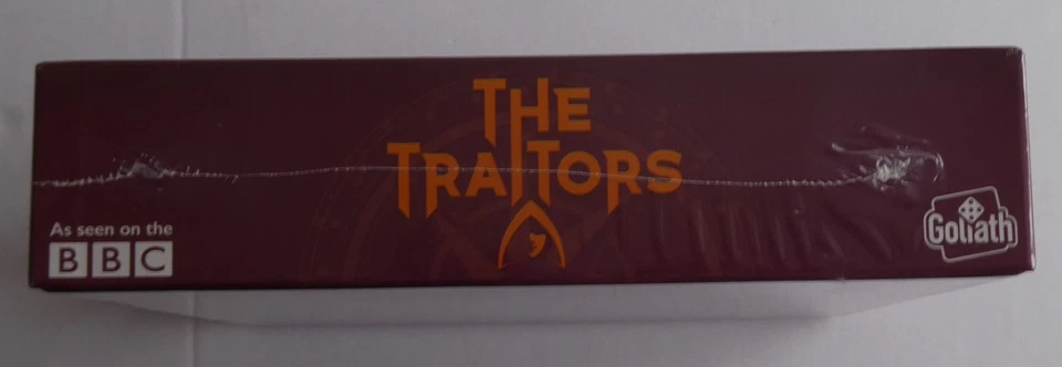 THE TRAITORS OFFICIAL BOARD GAME * BBC TV * CLAUDIA WINKELMAN * NEW & SEALED - Image 3 of 3