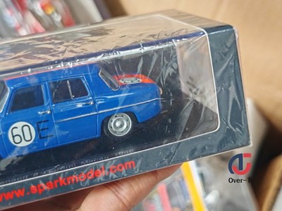 SPARK Renault renault 8 gordinis 1:43 1966 Macau, racing model NIB