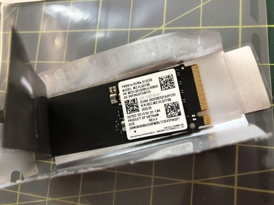Samsung PM991 SSD NVMe M.2, 512GB, PCIe3.0x4 Internal Hard Drive