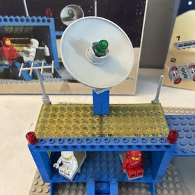 LEGO Space: Space Command Center (493) Complete Very Good Condition