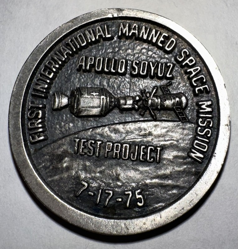 USA Russia 1975 Apollo Soyuz American Soviet Space Medal Test Project Coin