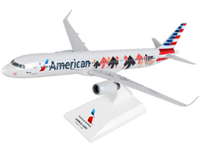 Skymarks SKR1061 American Airlines A321-200 SUTC Desk Top Model 1/150 Airplane