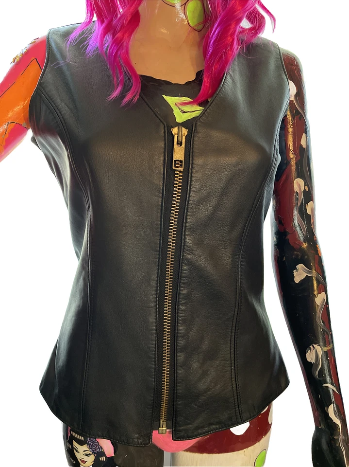 Colete feminino de couro preto sem mangas com zíper frontal XS VINTAGE - Imagem 2 de 4