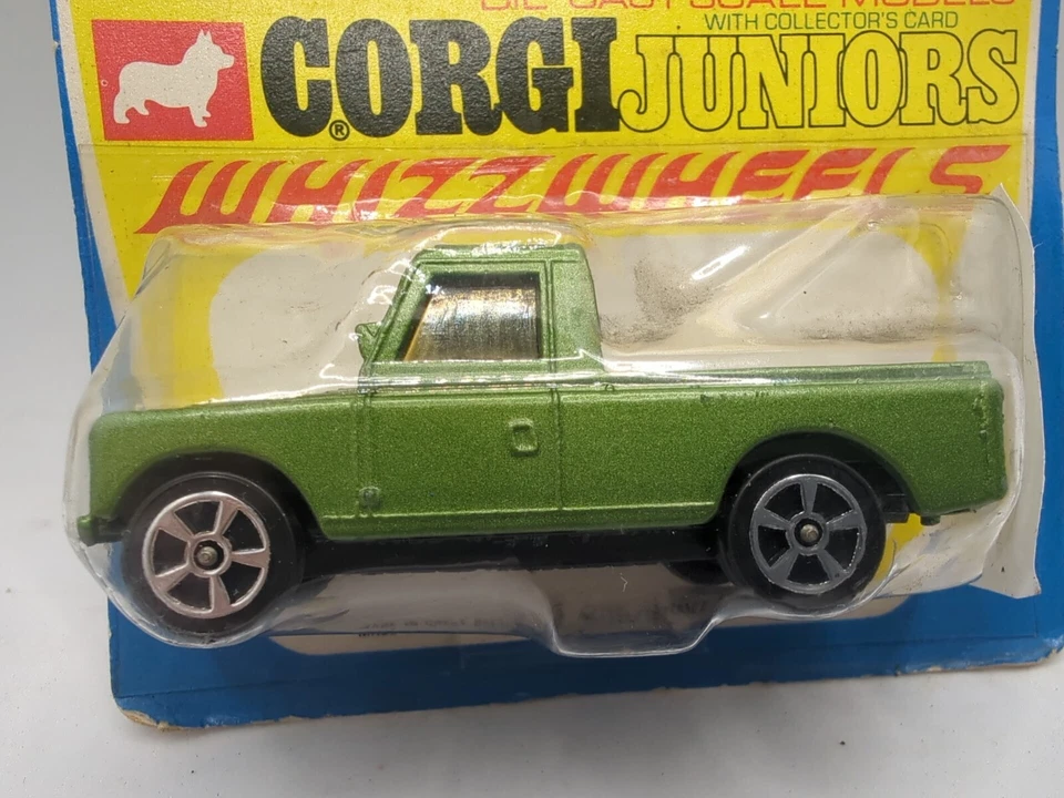 Vintage Corgi Juniors 16 Land Rover Pick Up Truck Diecast Model Toy On Card - Image 2 of 4
