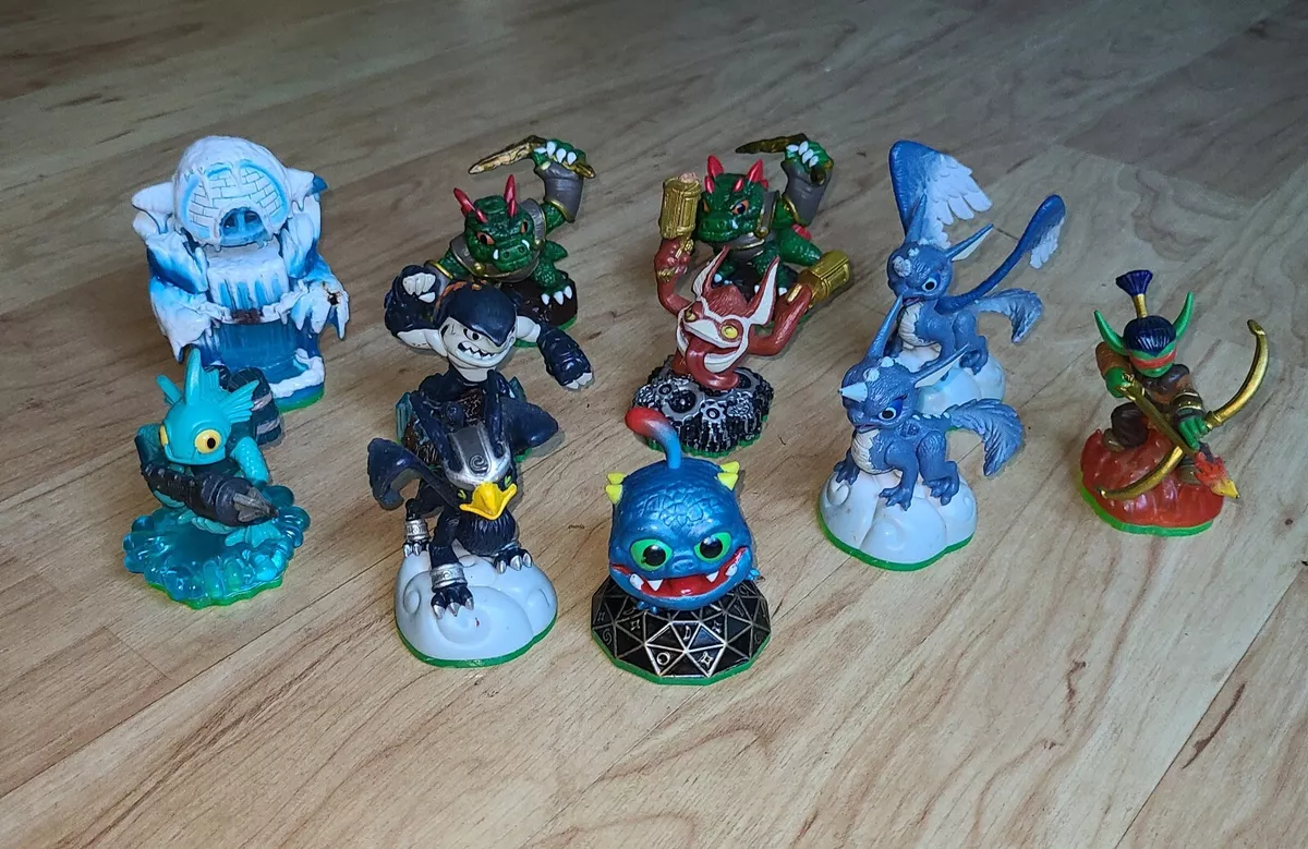 Activision 11 Skylanders Action Figures With Lime Green Bottoms eBay