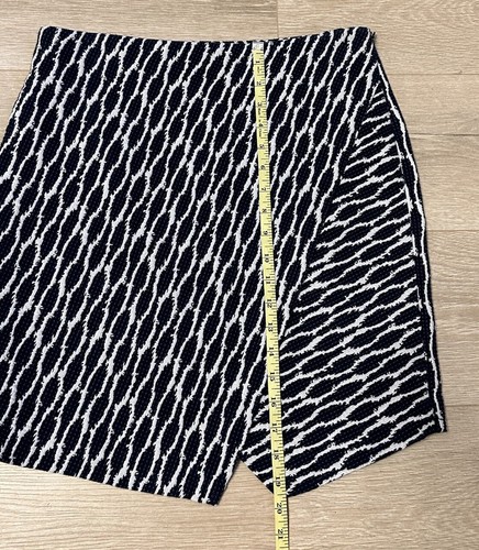 Ann Taylor Loft Jacquard Skirt Women’s Size M Navy White Faux Wrap Textured - Picture 8 of 10