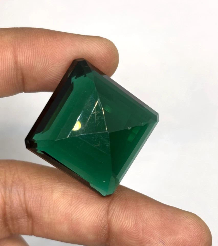 Piedra preciosa suelta natural de 82,10 quilates corte topacio verde Asscher certificada EGL Foto 4 de 4