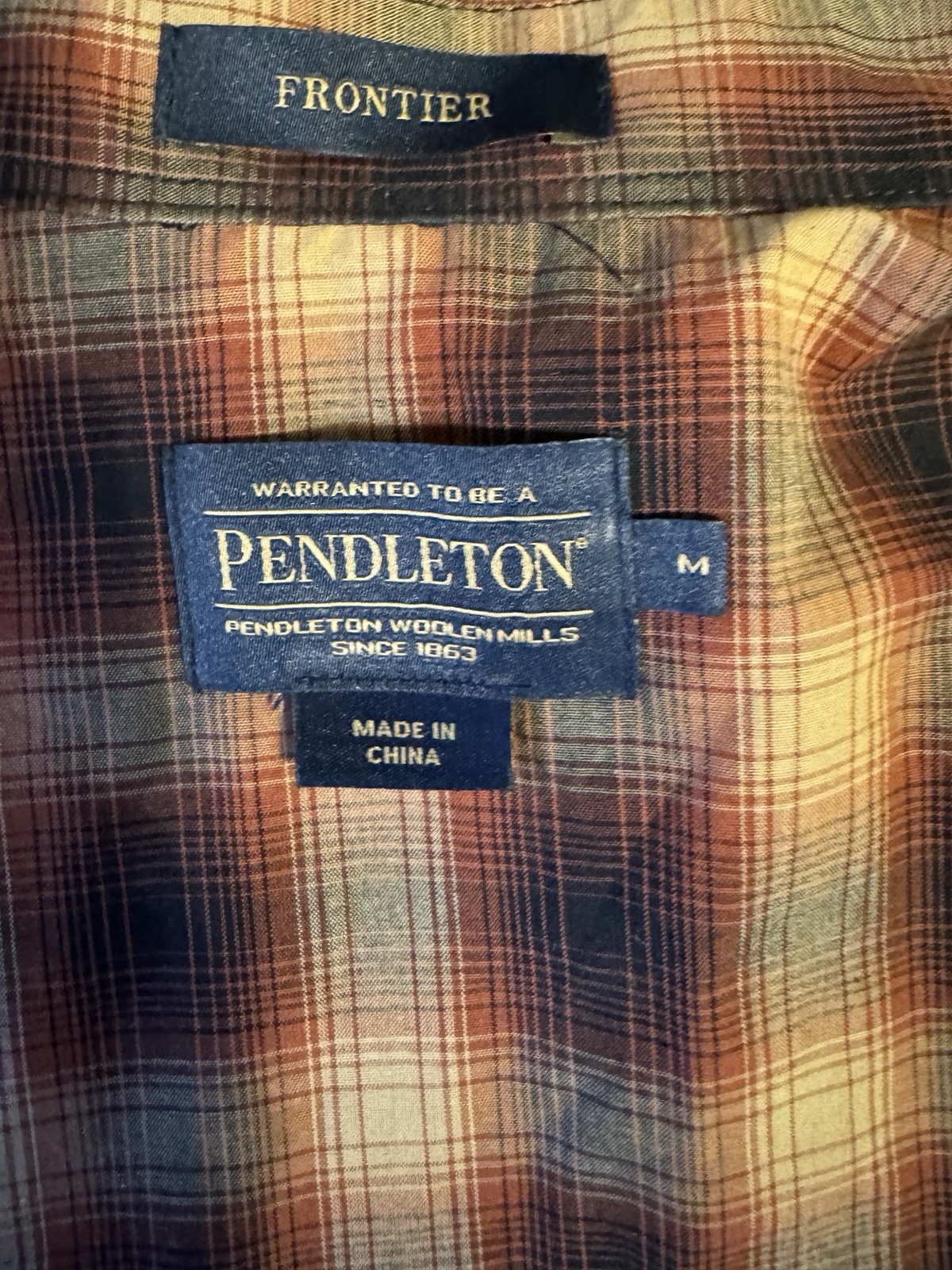 Two Different Pendleton Short Sleeve - Size medium - image 5