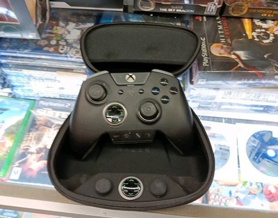 Razer Wolverine Ultimate Wired Controller for Xbox One & Windows WITH ZIPCASE