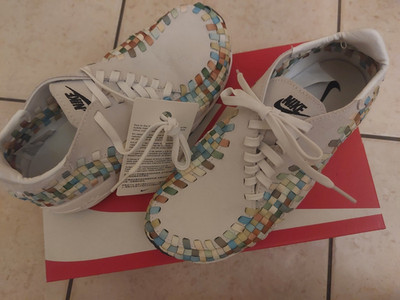 Nike Air Footscape Woven Sneaker Low Top Wildleder Weiß/Mehrfarbig Gr. 37,5
