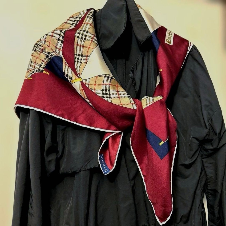 Sciarpa Cartier seta rossa grande usata accessori moda vintage dal