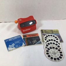 Vintage GAF View Master Red with The Conquest of Space Slides  Brochures