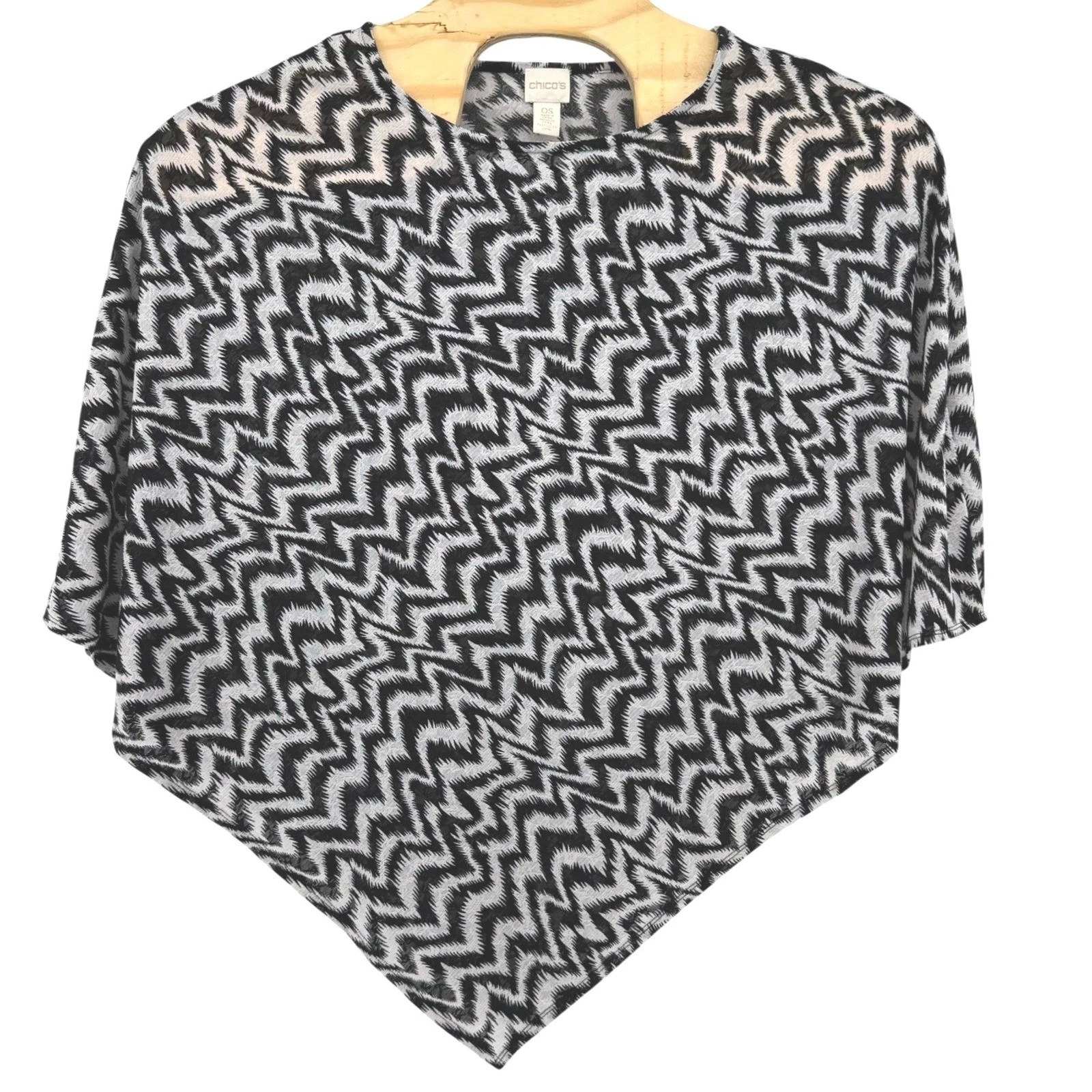 Chicos Womens OS Black White Chevron Zig Zag Poncho Boat Neck Knit Top Layering