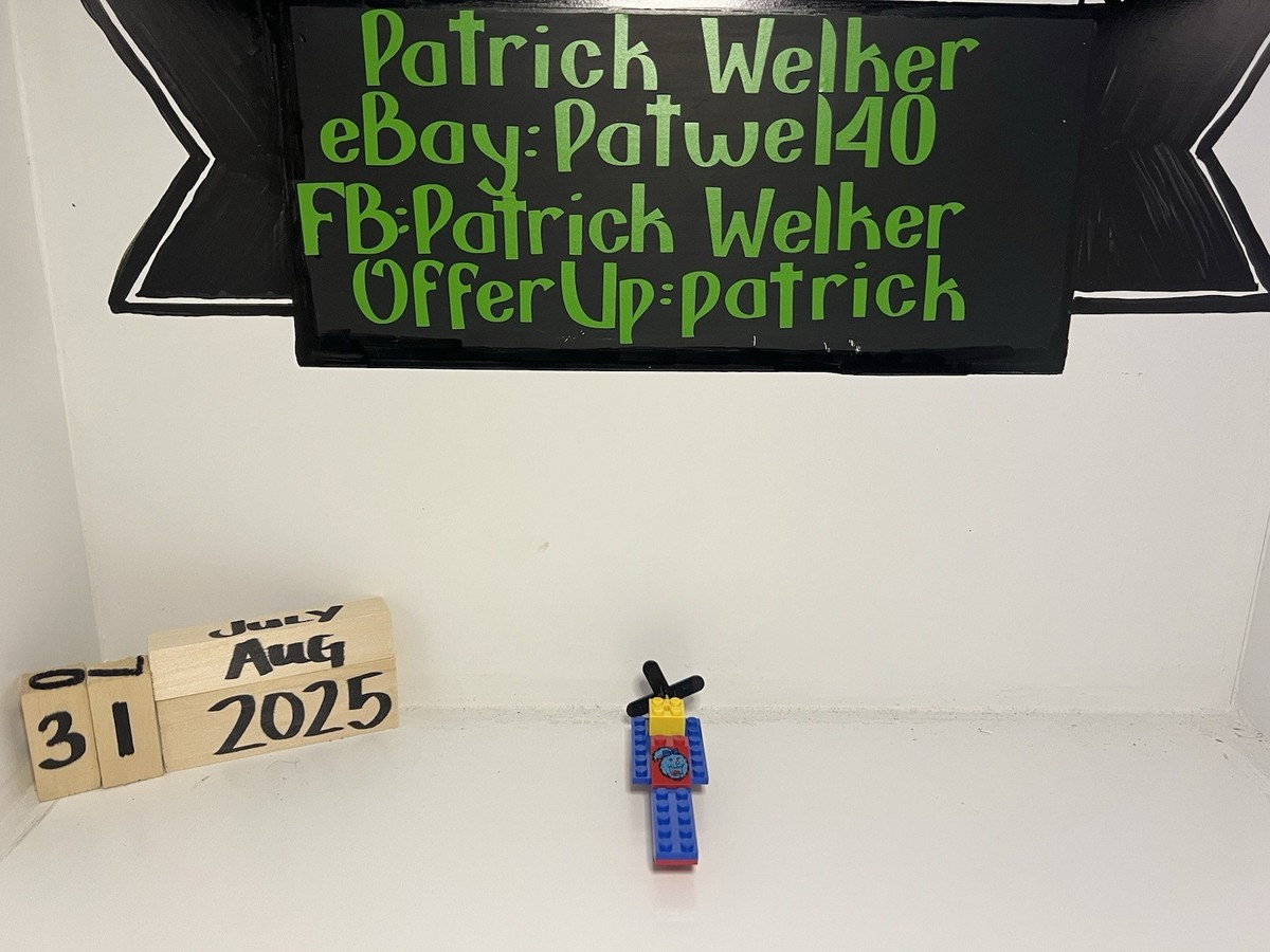 Lego Classic Basic Set 2025 - McDonalds Happy Meal Boat - Fry Girl