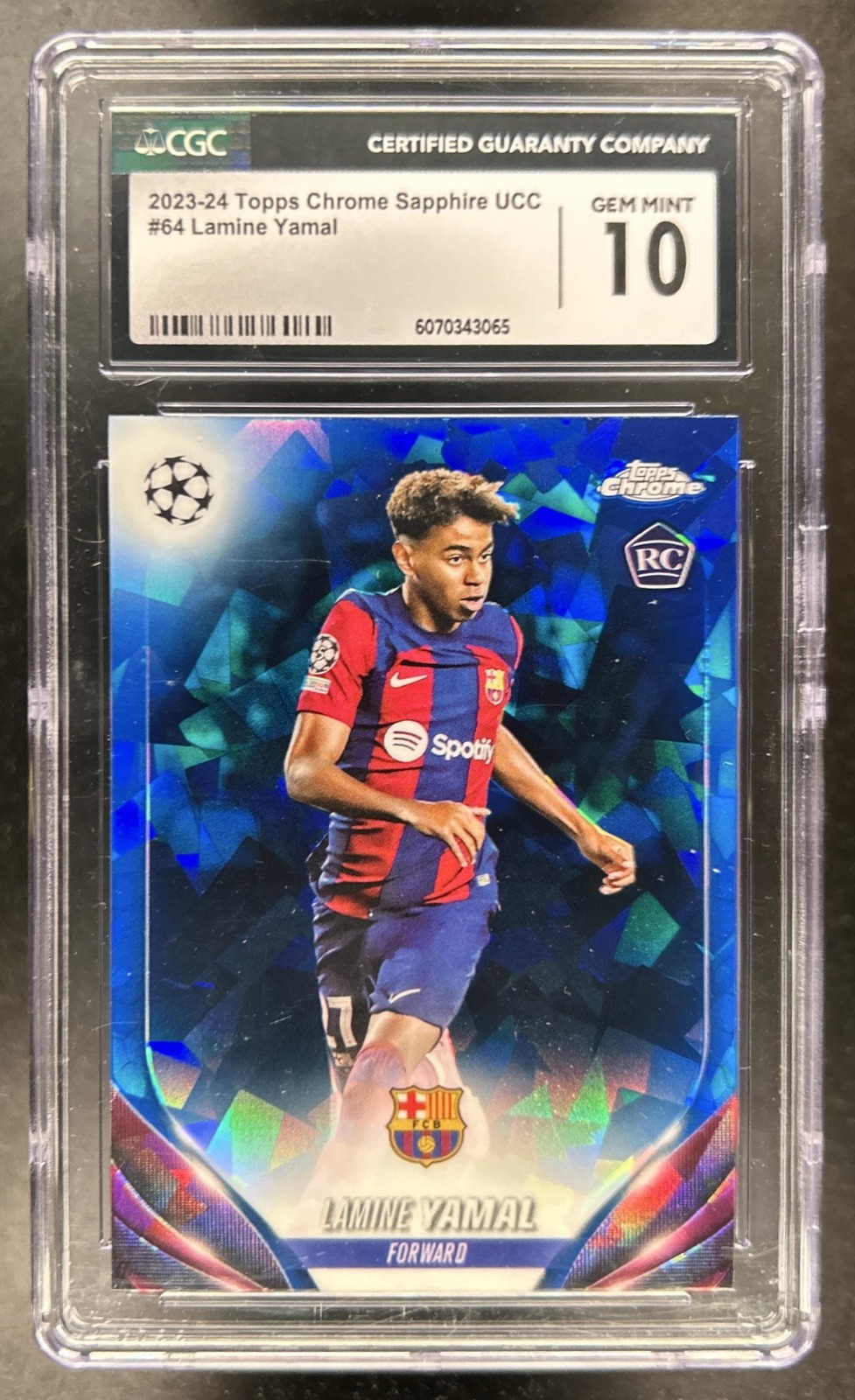2023-24 Topps Chrome Sapphire UEFA Lamine Yamal Rookie RC #64 Barcelona CGC 10