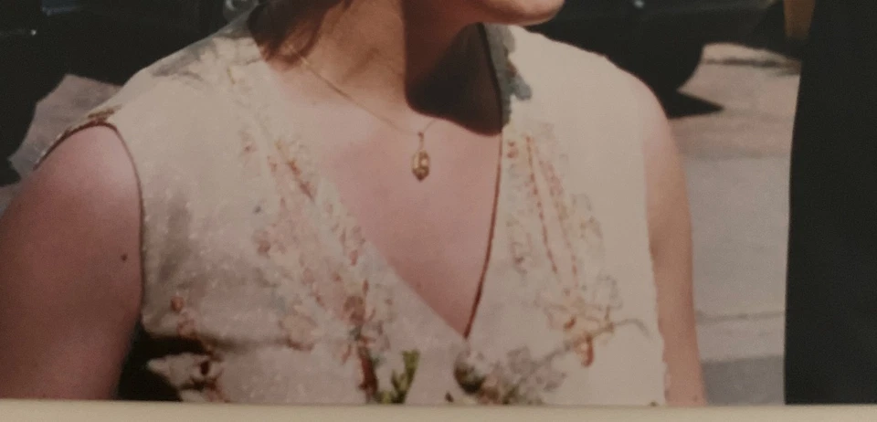 VINTAGE Abendkleid, goldfarbig Lurex mit bunter Stickerei, lang 70-er Jahre - Bild 3 von 4