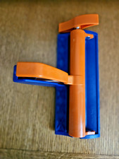 FISKARS Paper Crimper Tool - Corrugate your own paper Gently used 