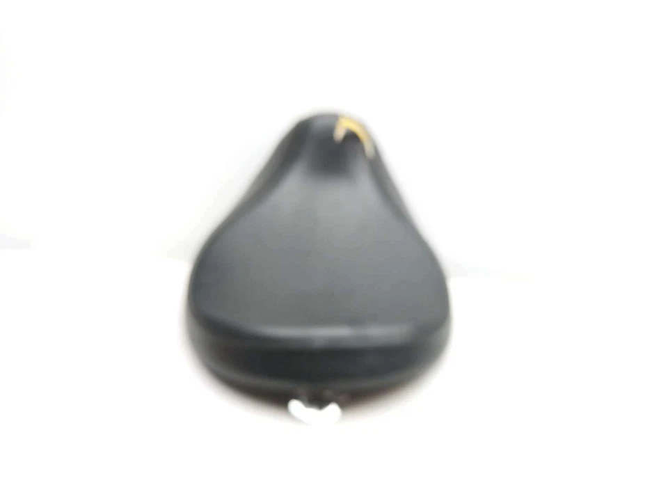 08 Triumph America Front Driver Seat - Image 2 of 4