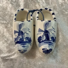 Vtg  Mini Ceramic Delft Dutch Clogs Blue White Holland Windmill Sol Vang, Ca.